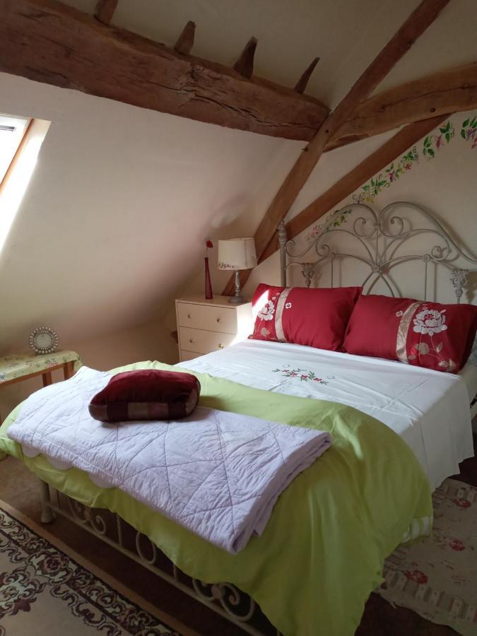 Le Petit Savriere B&B Tronget Habitación foto